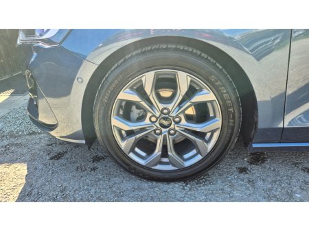 2022 Ford Focus - photo 4