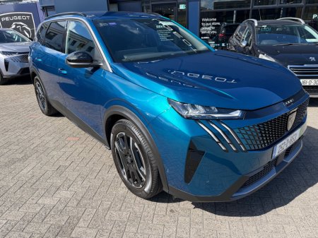 2025 Peugeot 5008 - €46,950