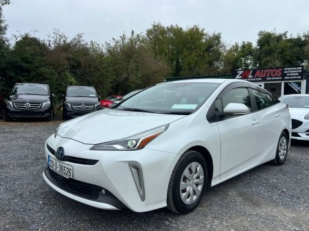 2022 Toyota Prius  €21,950