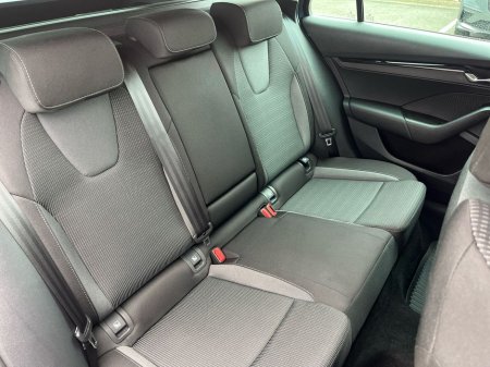 2023 Skoda Octavia - thumbnail 10