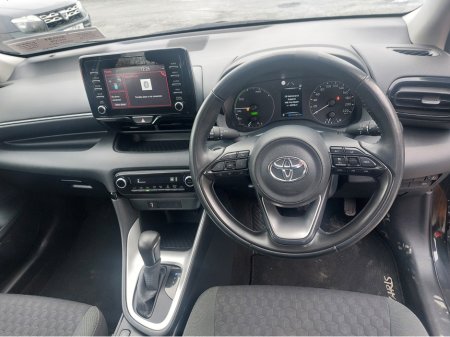 2023 Toyota Yaris 1.5 HYBRID LUNA 4DR AUTO €17,500 thumbnail
