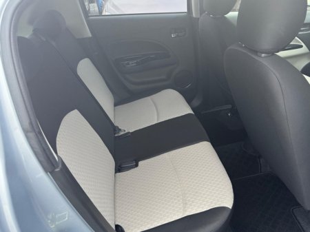 2019 Mitsubishi Mirage - thumbnail 13