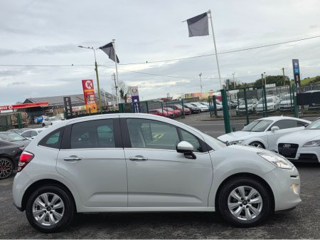 2015 Citroen C3 1.2 AUTO FULL MOON ROOF / LOW ROAD TAX / LOW MILEAGE €9,500 thumbnail