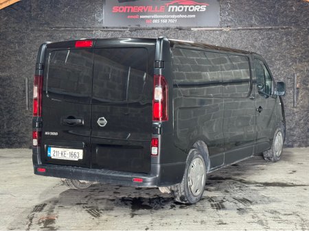 2021 Nissan NV300 - thumbnail 4