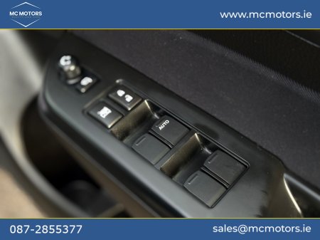 2016 Suzuki Swift - thumbnail 4