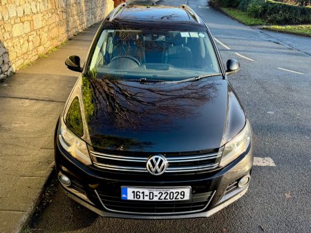 2016 Volkswagen Tiguan SPORT 2.0 TDI!!PANROOF!!LEATHER!! €16,900 thumbnail