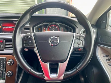 2018 Volvo V40 - thumbnail 29