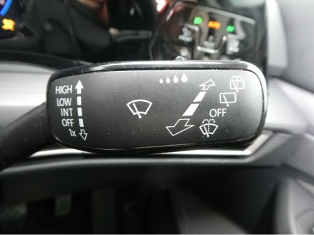 2022 Volkswagen Golf - thumbnail 33