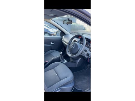 2010 Renault Clio - thumbnail 8