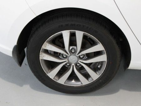 2017 Hyundai i30 i 30 Deluxe 5DR €12,450 thumbnail