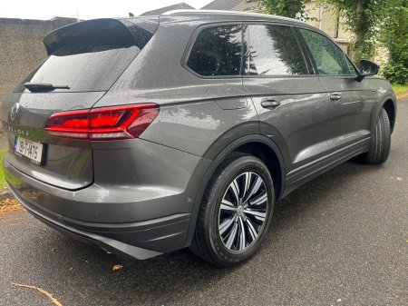 2019 Volkswagen Touareg 3.0 TDI 4M 231HP 5DR AU AUTO €35,950 thumbnail