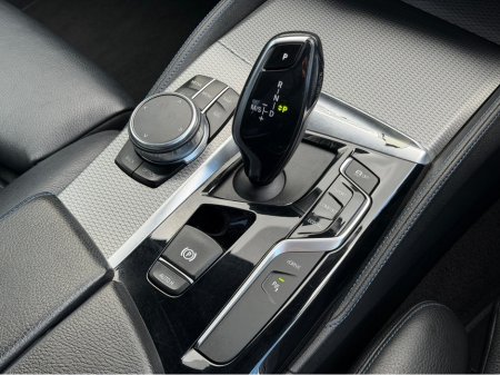 2018 BMW 5 Series - thumbnail 26