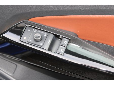 2022 Volkswagen ID.4 LIFE DX 77kWh 174HP €26,950 thumbnail