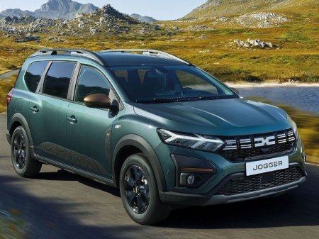 2026 Dacia Jogger Expression TCe 110 and HEV 155 *ORDER YOUR 261 TODAY* €29,465