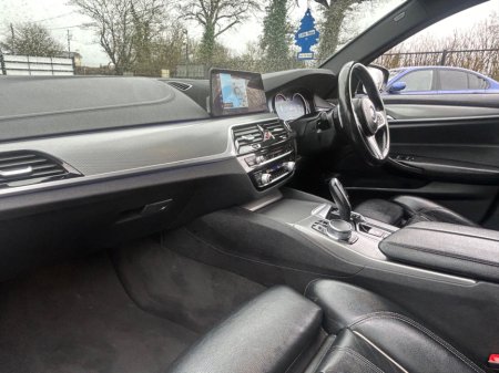 2018 BMW 5 Series - thumbnail 16