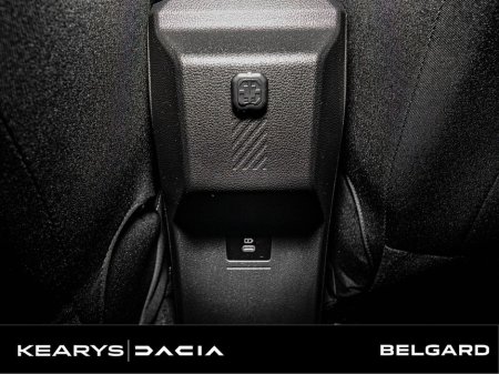 2026 Dacia Jogger TCe 110 Expression DEMO €30,510 thumbnail