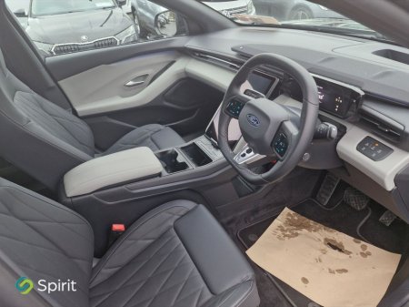 2026 Ford Capri - thumbnail 3