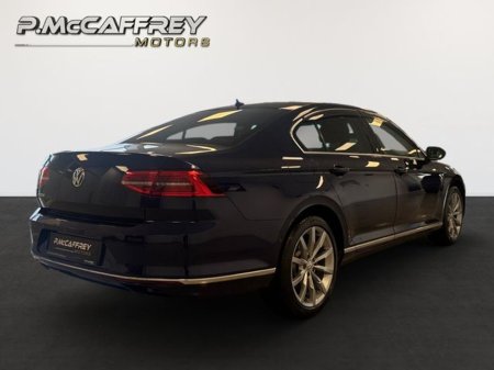 2018 Volkswagen Passat - thumbnail 5