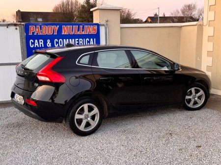 2016 Volvo V40 - thumbnail 6