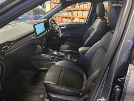 2025 Ford Kuga ST-LINE PHEV PAN ROOF €39,800 thumbnail