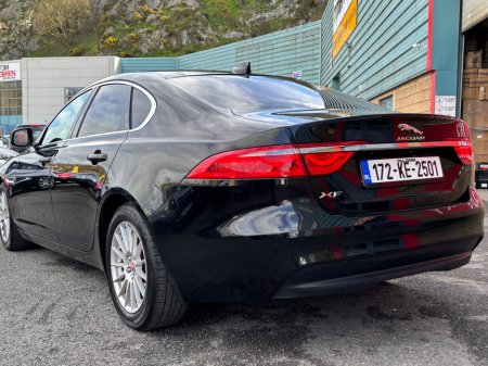 2017 Jaguar XF - thumbnail 17