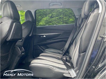 2018 Peugeot 5008 - thumbnail 15