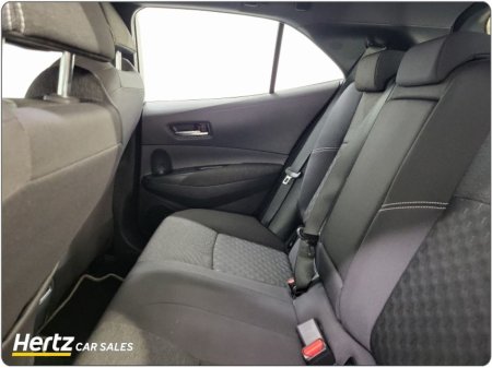 2024 Toyota Corolla ICON HEV CVT 1.8 Petrol Automatic €27,845 thumbnail