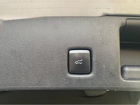 2022 Ford Kuga - thumbnail 13