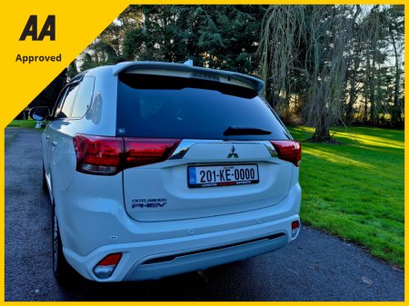 2020 Mitsubishi Outlander PHEV+4WD+AUTO €26,995 thumbnail