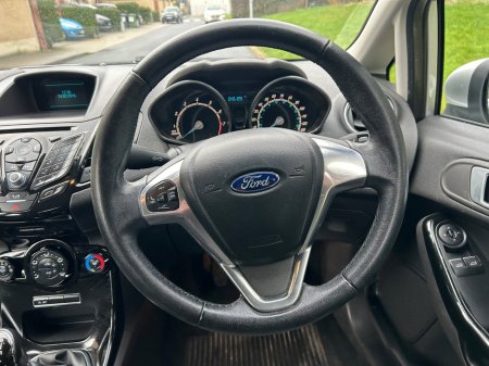 2015 Ford Fiesta 1.0 EcoBoost 65PS S/S Zetec €7,950 thumbnail