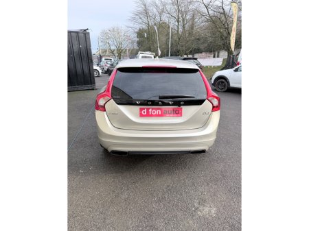 2016 Volvo V60 - thumbnail 11