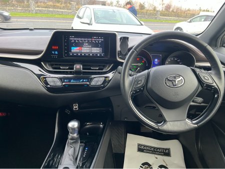 2017 Toyota C-HR 1.8 HYBRID AUTO LOW KM HIGH SPEC thumbnail