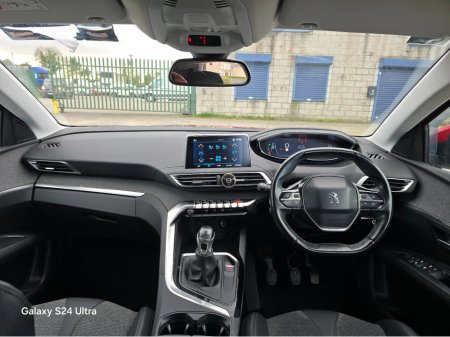 2019 Peugeot 3008 - thumbnail 8