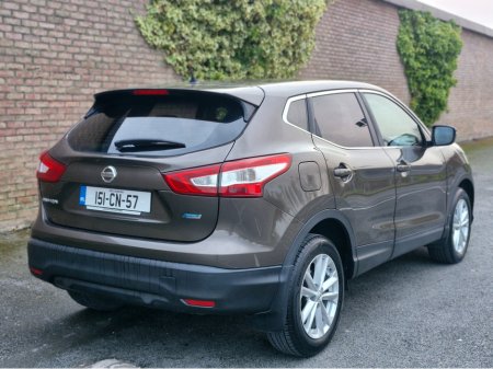 2015 Nissan Qashqai 1.5 DSL LOW MILAGE €8,500 thumbnail
