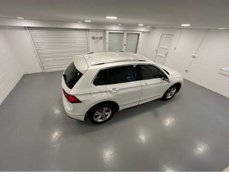 2019 Volkswagen Tiguan (191) TIGUAN 2.0TID R LINE DSG 4 MOTION LOW KMS VW/AUDI SPECIALISTS WWW.DENISDARCYCARS.IE €31,950 thumbnail