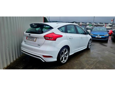 2016 Ford Focus ZETEC S 1.0 ECO 125BHP LOW MILES €9,750 thumbnail