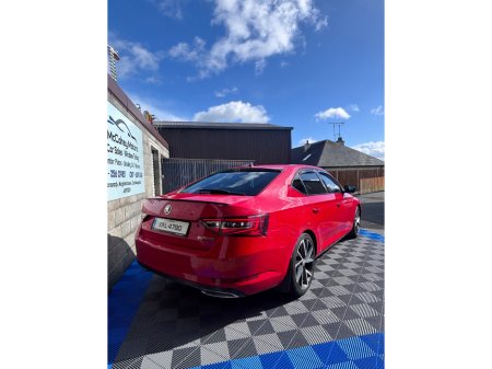 2017 Skoda Superb - thumbnail 3