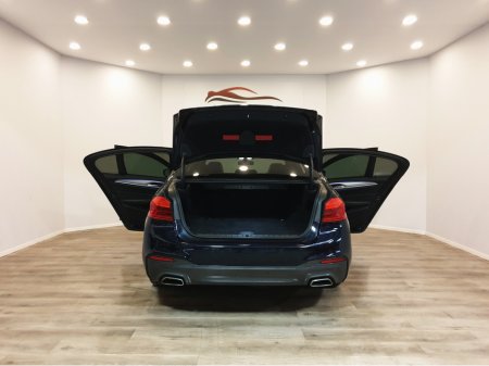 2018 BMW 5 Series - view 4