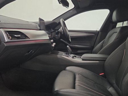 2019 BMW 5 Series 530d xDrive M Sport Saloon €36,950 thumbnail