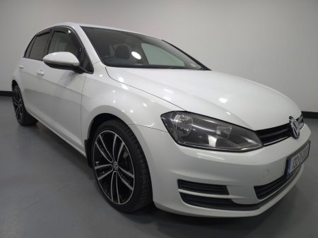 2013 Volkswagen Golf 1.6 TDI 105BHP BLUEMOTION €9,950 thumbnail