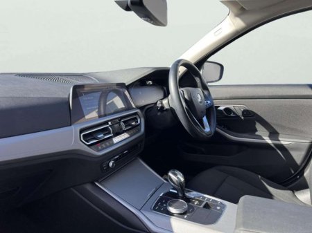 2019 BMW 3 Series - thumbnail 7