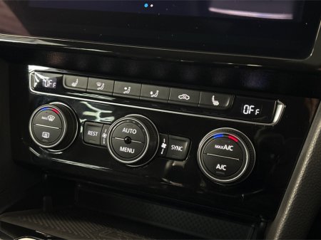 2020 Volkswagen Arteon 2.0 TSI R-LINE 190BHP**NEW NCT**PANORAMIC SUNROOF**BLACK LEATHER INTERIOR**FRONT HEATED SEATS**REVERSE CAMERA**PARKING SENSORS**KEYLESS START**DUAL CLIMATE CONTROL**APPLE CARPLAY**FINANCE AVAILABLE** €32,995 thumbnail