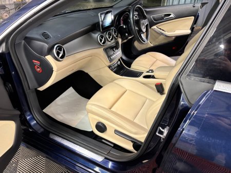 2018 Mercedes-Benz CLA Class CLA 180 URBAN €19,950 thumbnail