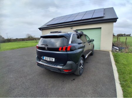 2018 Peugeot 5008 - thumbnail 8
