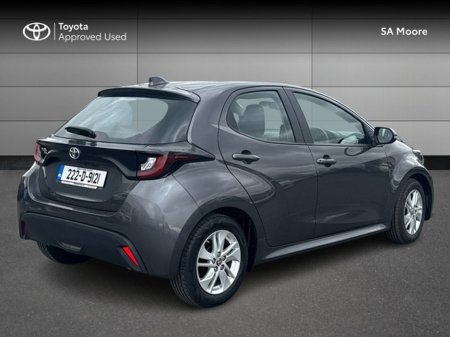 2022 Toyota Yaris 1.0 LUNA €18,995 thumbnail