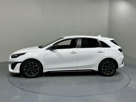 2024 Kia Ceed - thumbnail 4