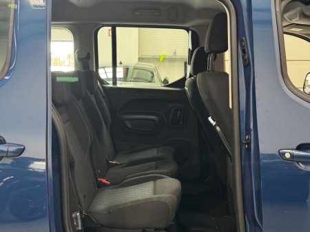 2021 Peugeot Rifter - thumbnail 15