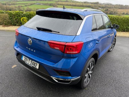 2020 Volkswagen T-Roc - view 3