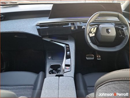 2025 Peugeot 3008 1.2 MHEV 145bhp eDCS6 Allure €45,450