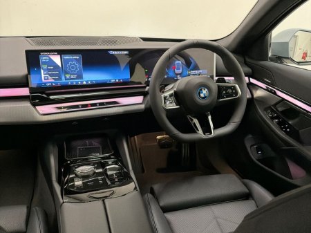 2026 BMW 5 Series - thumbnail 5